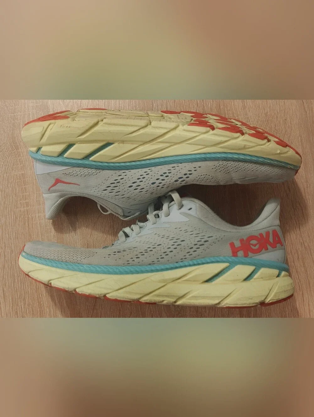 Hoka One One Clifton 7 Women’s Size 9 Road Running Shoes Cushioned Athletic Snea